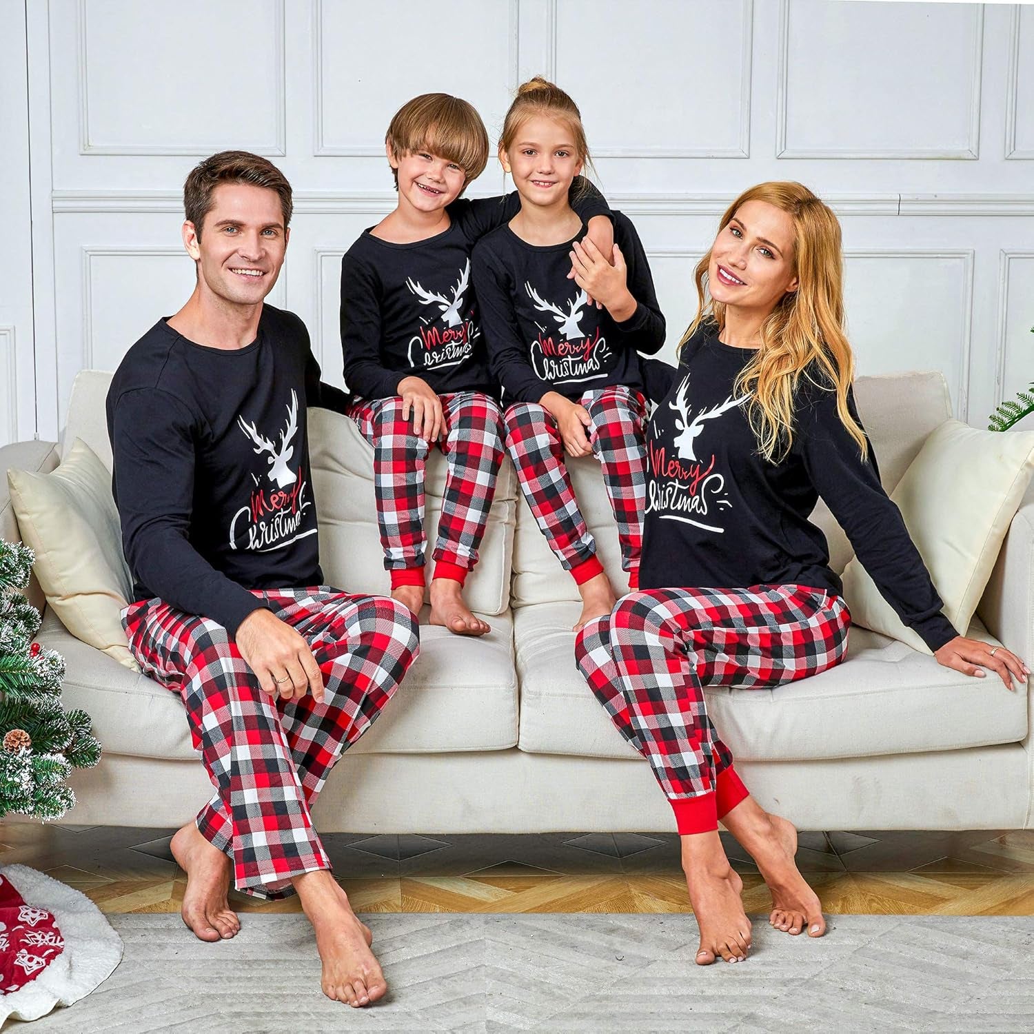 Family Christmas PJS Matching Set Cotton Reindeer Plaid Pajamas with Pet & Doll